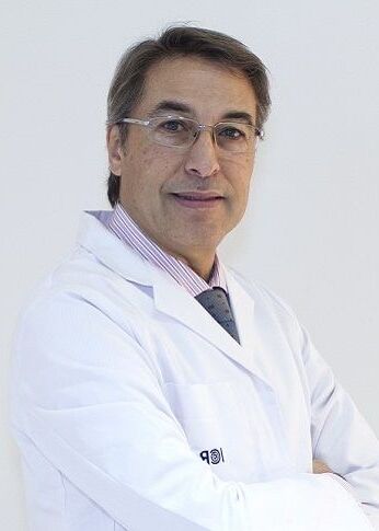 Doctor Kardiologoa Alberto Santeugini Artusa